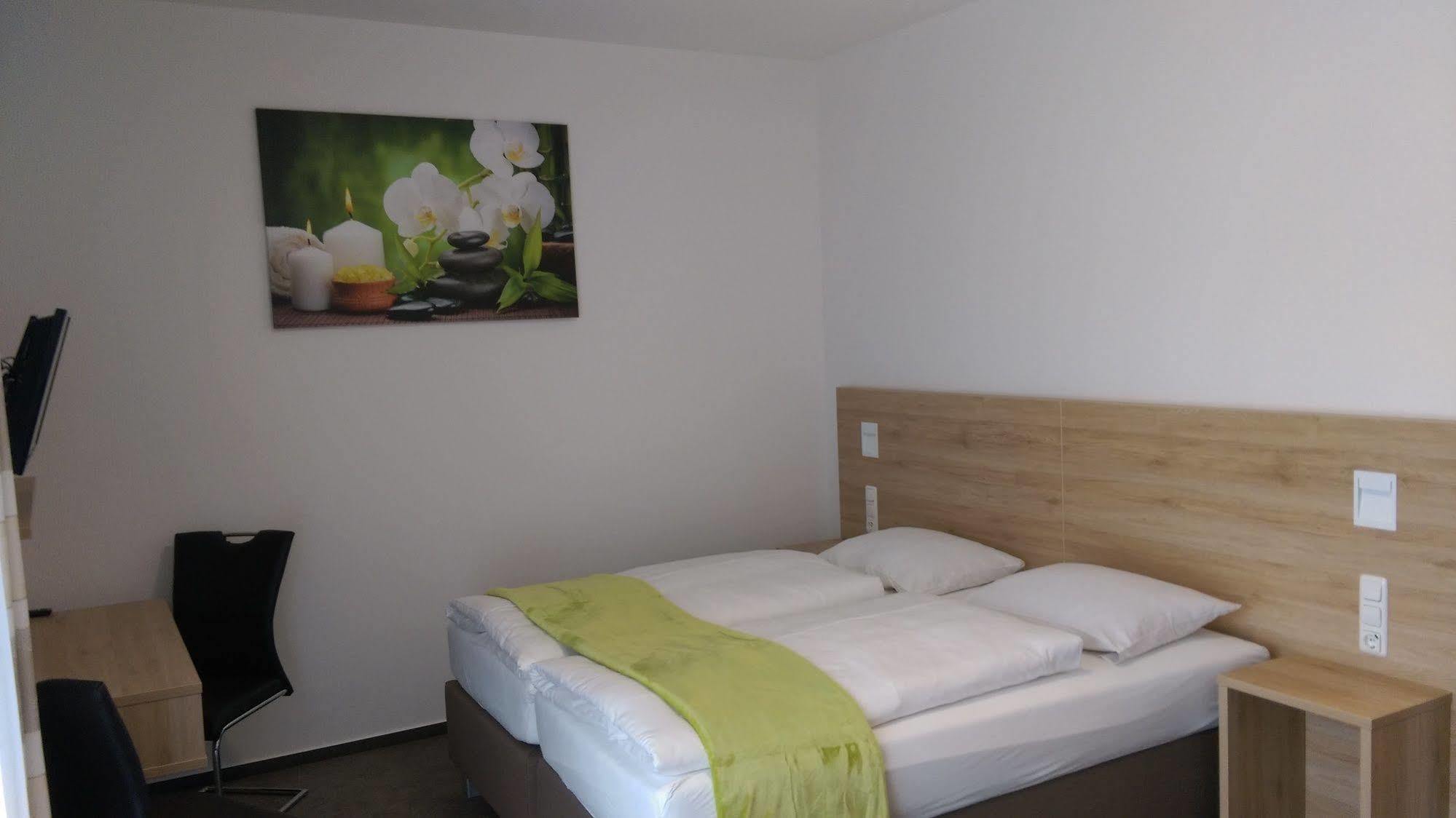Windsbach Gasthaus Pension Rezatgrund מראה חיצוני תמונה