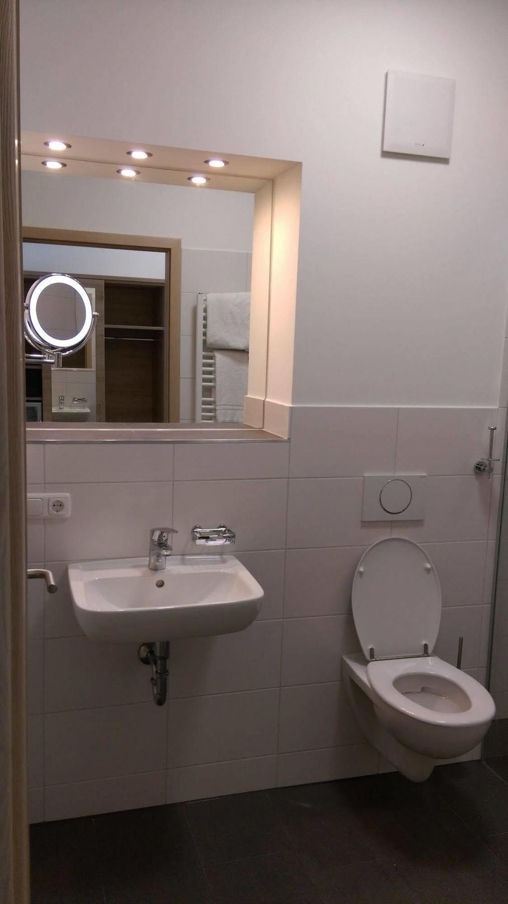 Windsbach Gasthaus Pension Rezatgrund מראה חיצוני תמונה