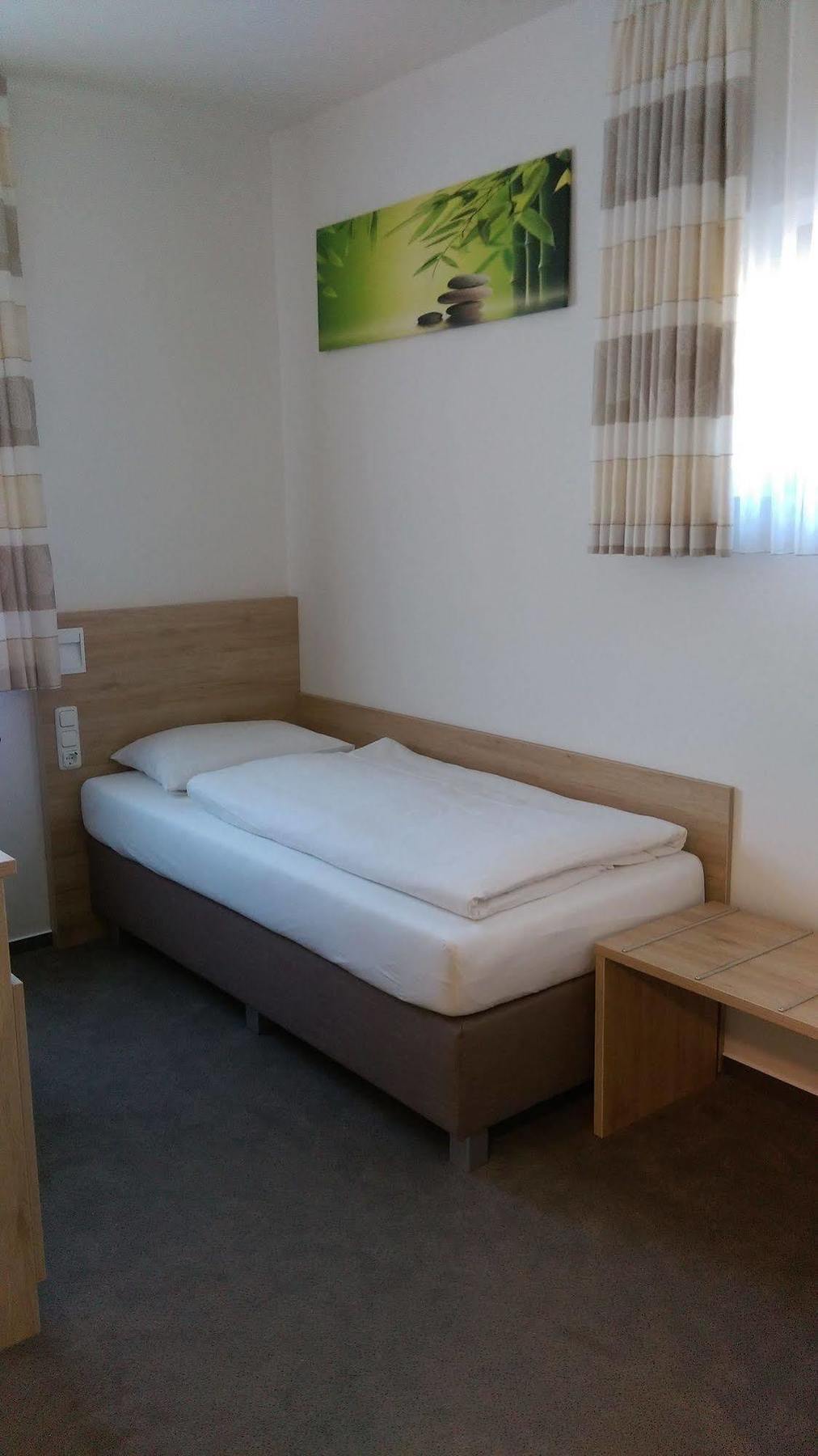 Windsbach Gasthaus Pension Rezatgrund מראה חיצוני תמונה