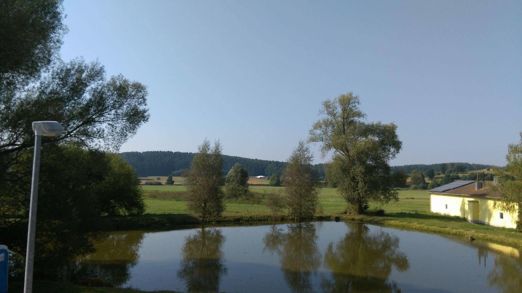Windsbach Gasthaus Pension Rezatgrund מראה חיצוני תמונה