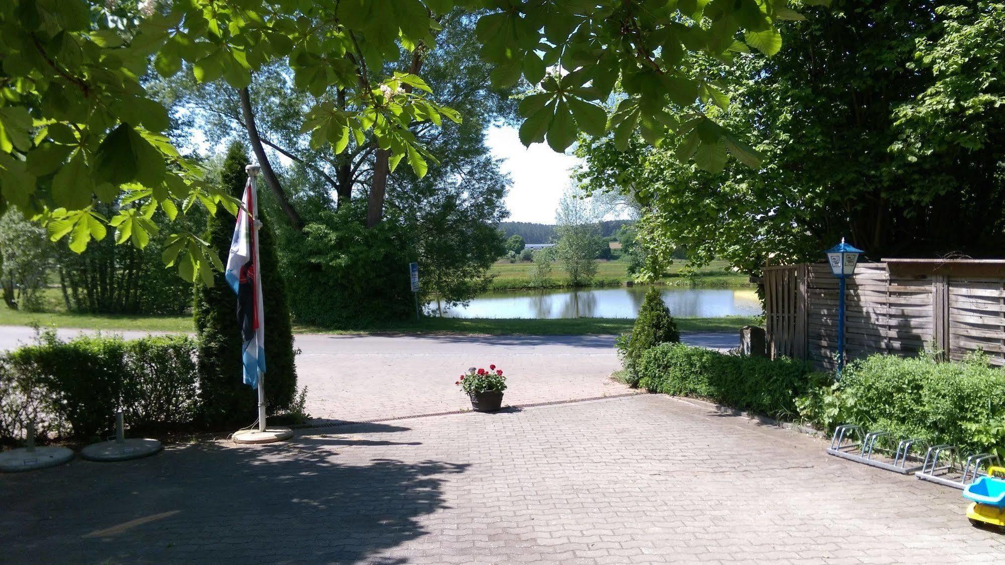 Windsbach Gasthaus Pension Rezatgrund מראה חיצוני תמונה